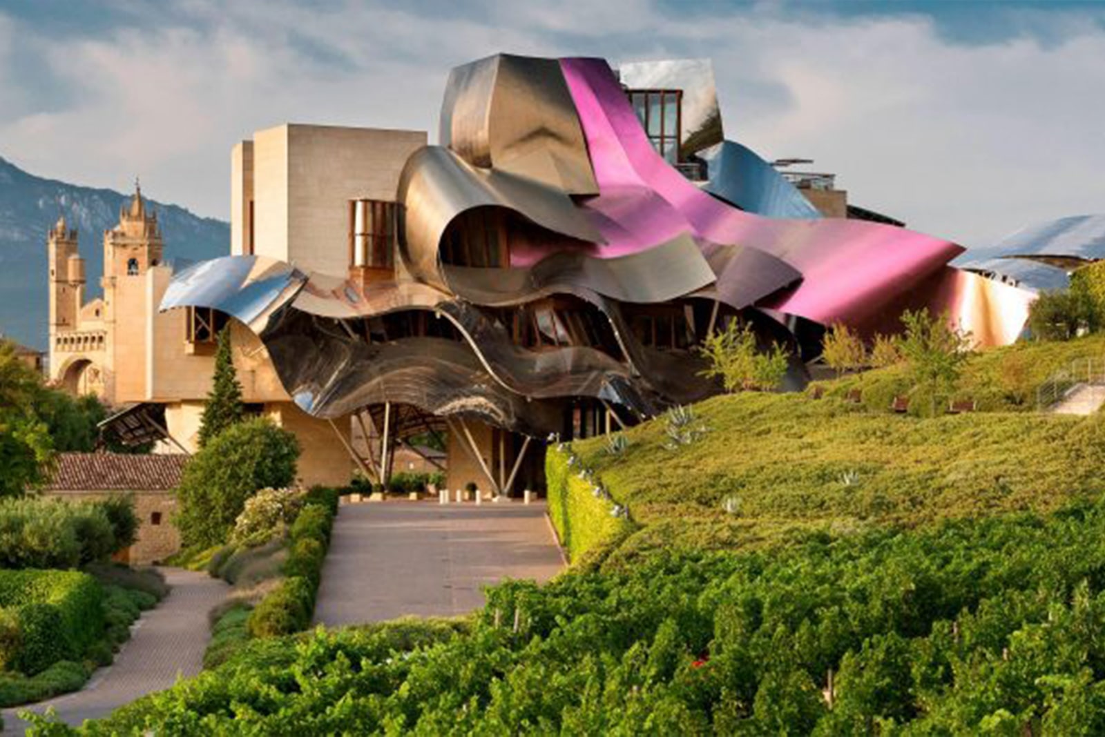 List of hotel chains in Spain with loyalty program